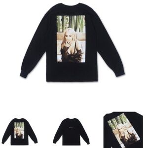 NWOT • OG MERCH • kylie shop/cosmetics long sleeve